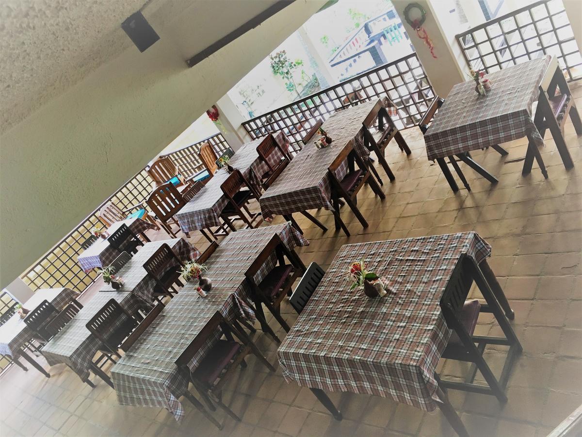 Dephani Beach Hotel ネゴンボ エクステリア 写真